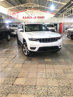 جیپ گراند شیرۆکی